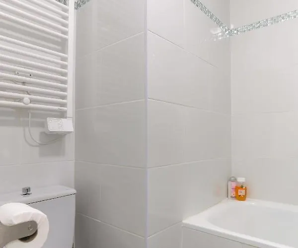 Monceau Cozy Flat شقة باريس